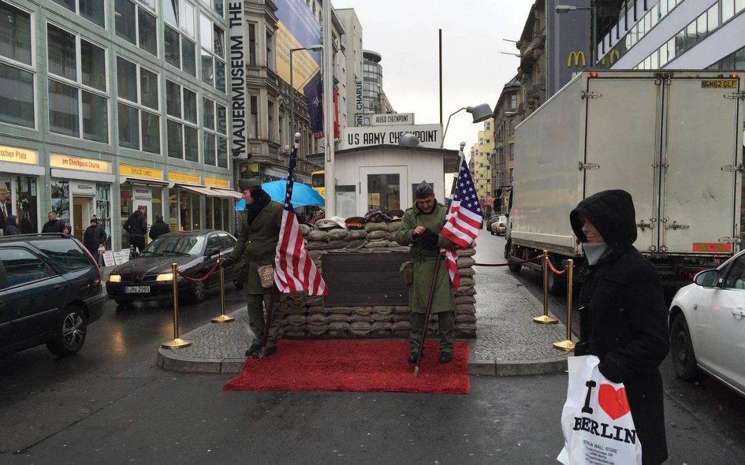 Rekomendasi Sumber Daya untuk Informasi Visa Kunjungan di Pesisir Barat.